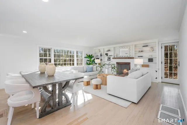 $885,000 | 124 Wolfpit Road, Wilton, CT 06897