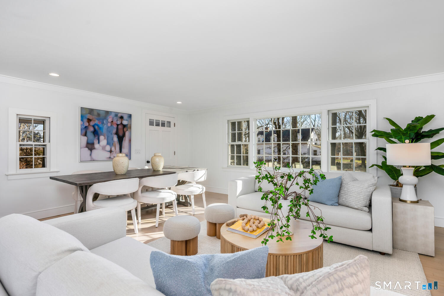 124 Wolfpit Road Wilton, CT 06897 - Photo 5 of 27 Open and airy living/dining area