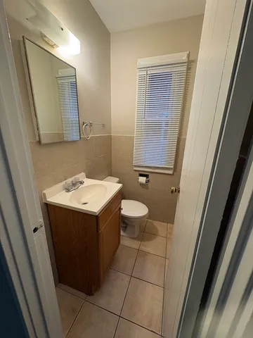 $345,000 | 4864 Carol Street, Unit D, Skokie, IL 60077