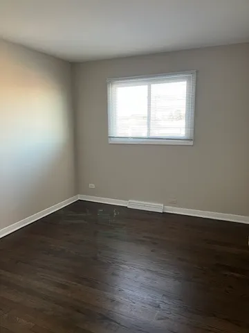 $345,000 | 4864 Carol Street, Unit D, Skokie, IL 60077