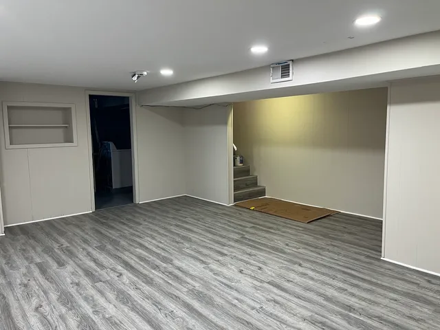 $345,000 | 4864 Carol Street, Unit D, Skokie, IL 60077