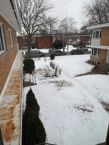 $345,000 | 4864 Carol Street, Unit D, Skokie, IL 60077