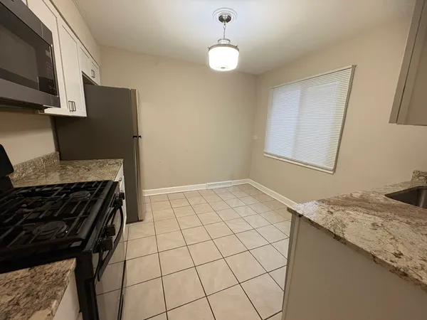 $349,000 | 4864 Carol Street, Unit D, Skokie, IL 60077