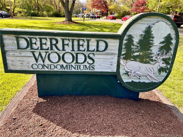 $1,700 | 3699 Broadbridge Avenue, Unit 132, Stratford, CT 06614