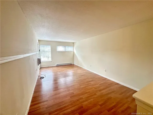 $1,700 | 3699 Broadbridge Avenue, Unit 132, Stratford, CT 06614