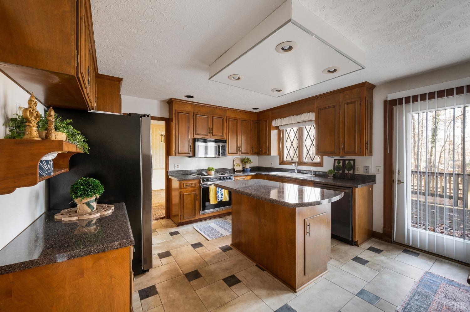 702 Ramblewood Road Forest, VA 24551 - Photo 16 of 61 Gallery Image 16