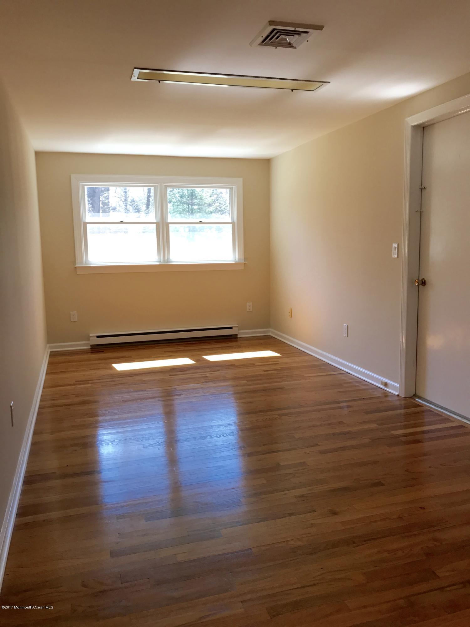 93 River Road Rumson, NJ 07760 - Photo 23 of 25 IMG_1205