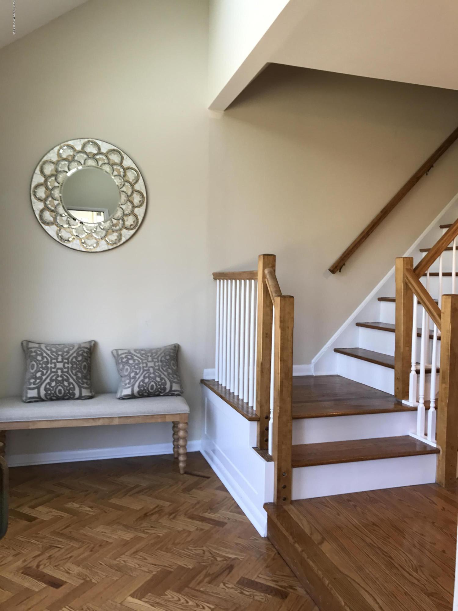 93 River Road Rumson, NJ 07760 - Photo 7 of 25 IMG_1196