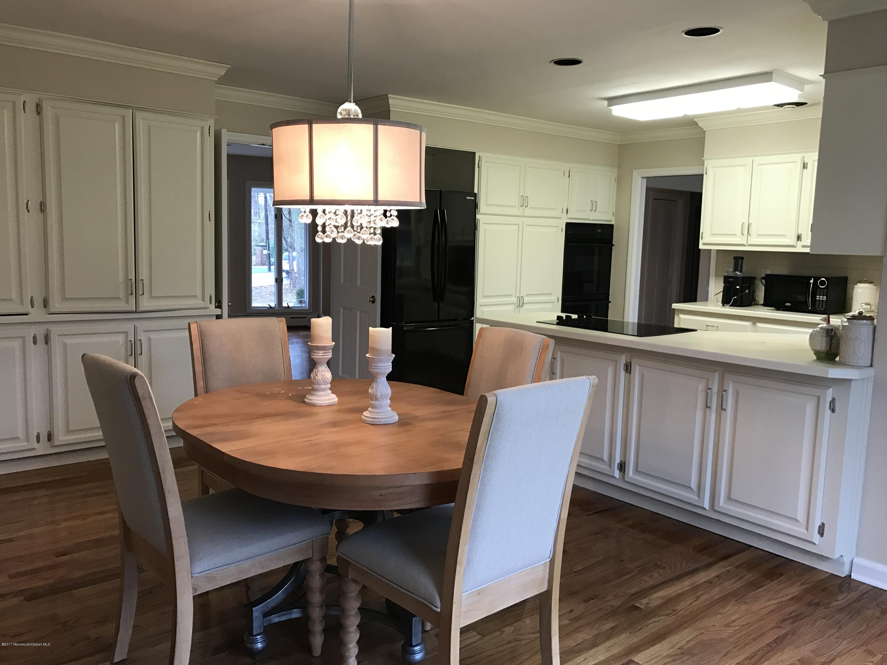93 River Road Rumson, NJ 07760 - Photo 10 of 25 IMG_1317