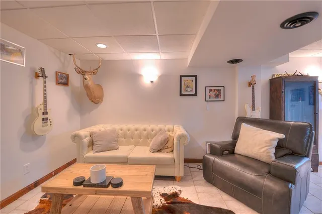 $432,000 | 170 Eisaman Road, Irwin, PA 15642