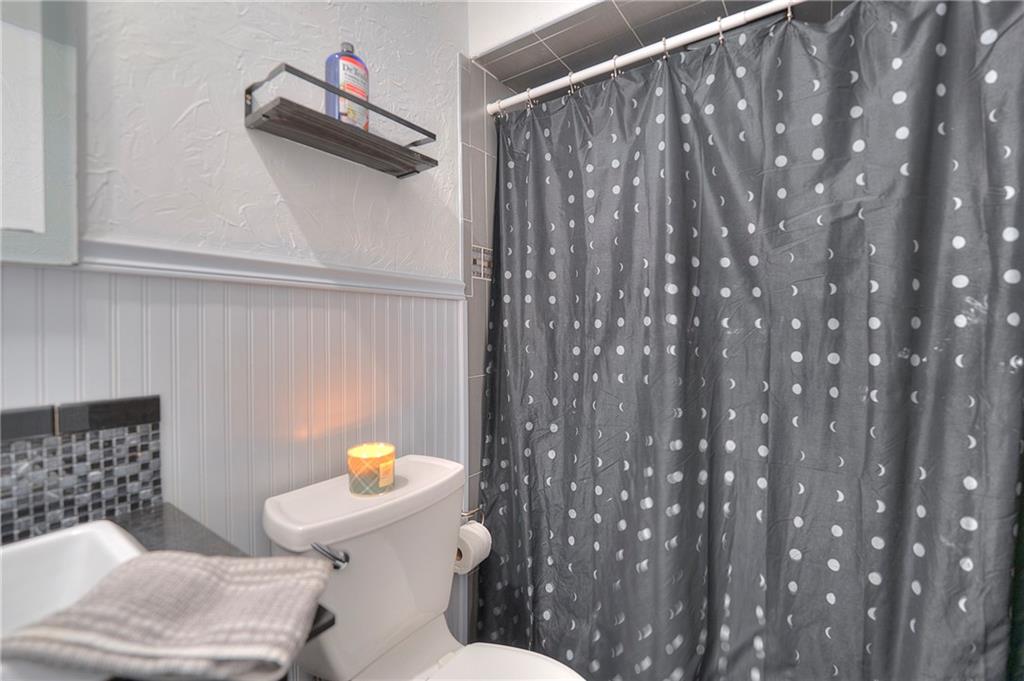 170 Eisaman Road Irwin, PA 15642 - Photo 22 of 41 Gallery Image 22