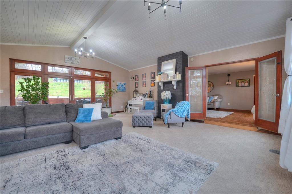 170 Eisaman Road Irwin, PA 15642 - Photo 3 of 41 Large great room