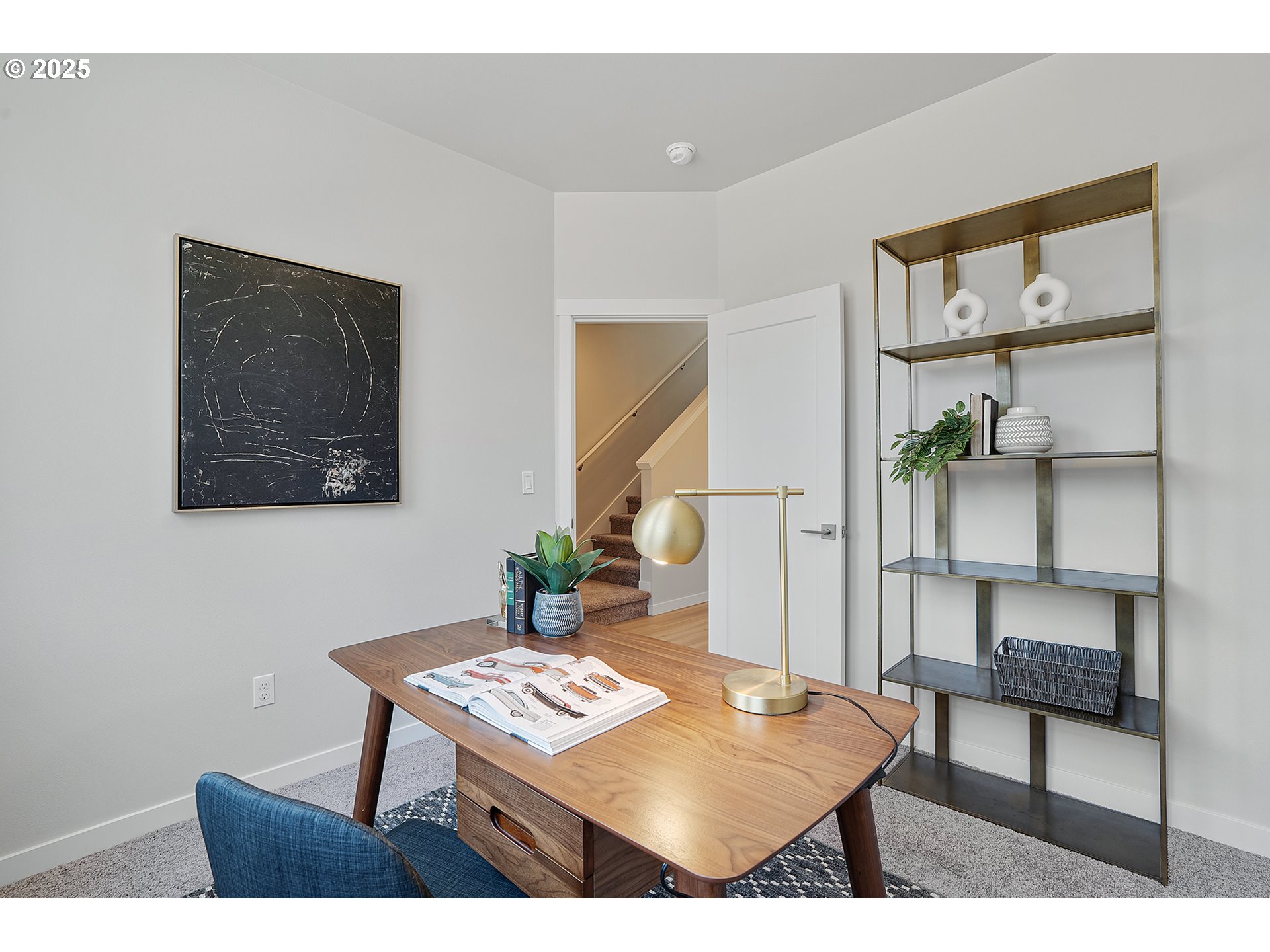 15135 East Burnside Street Portland, OR 97233 - Photo 11 of 21 Bedroom