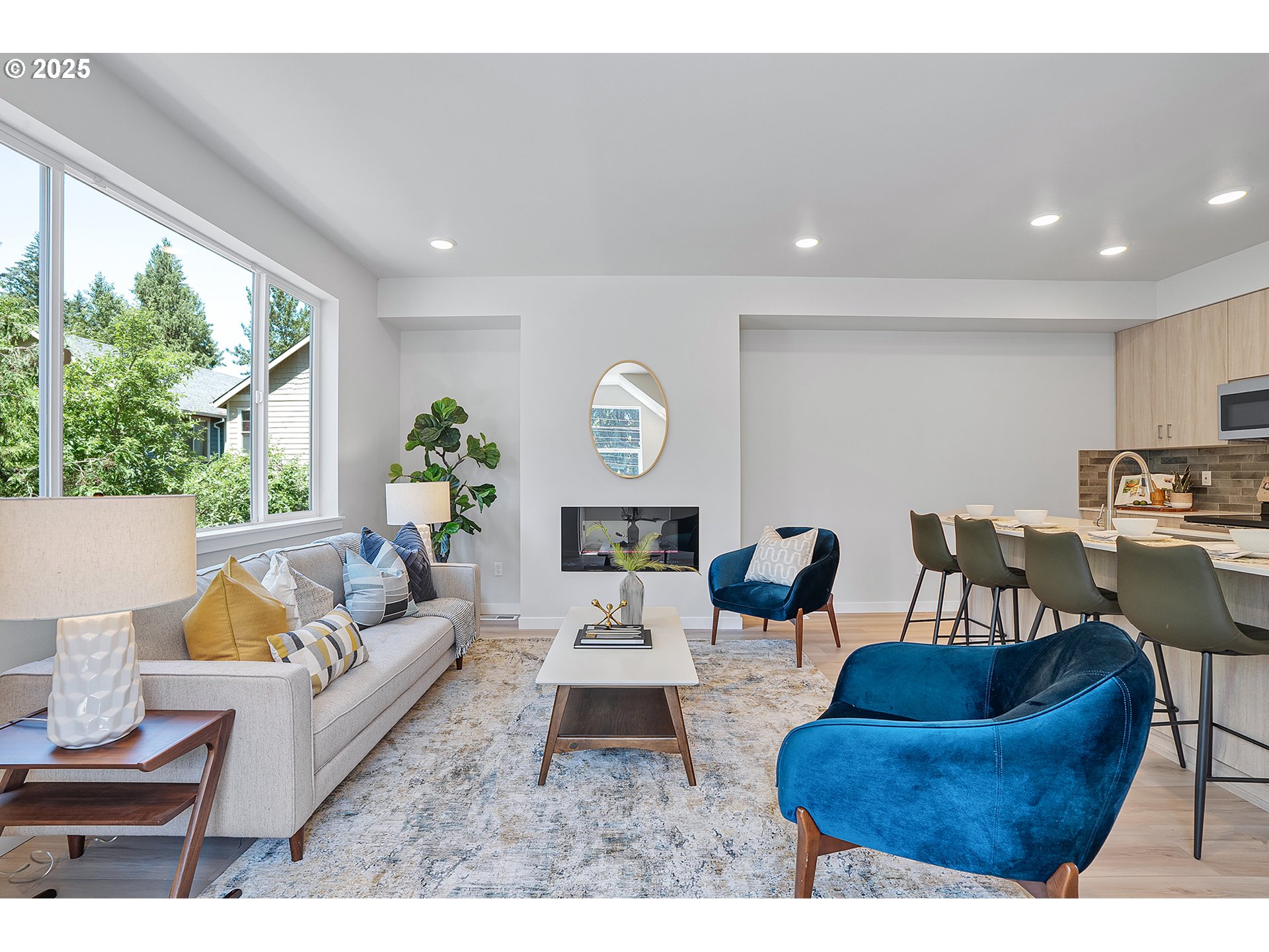 15135 East Burnside Street Portland, OR 97233 - Photo 4 of 21