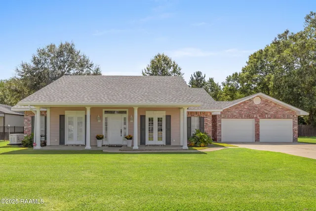 $335,000 | 815 Comfort Lane, Jennings, LA 70546
