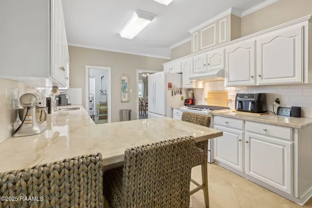 $335,000 | 815 Comfort Lane, Jennings, LA 70546