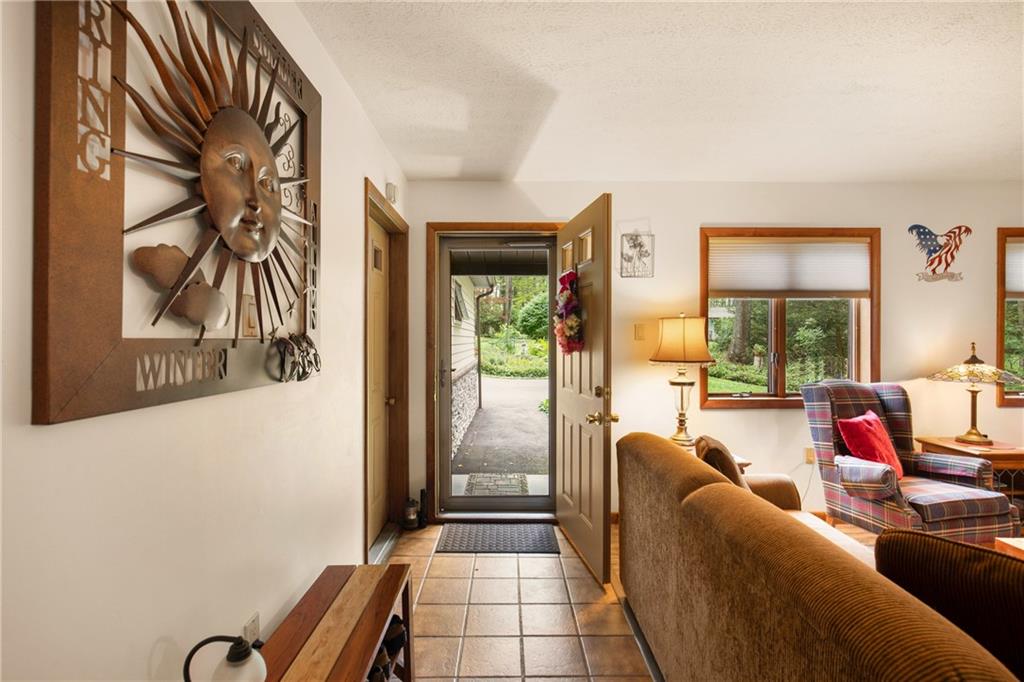 137 Wenachee Lane Indian Lake, PA 15926 - Photo 5 of 50