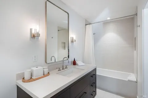 $3,995,000 | 9359 Ladera Road, Glen Ellen, CA 95442