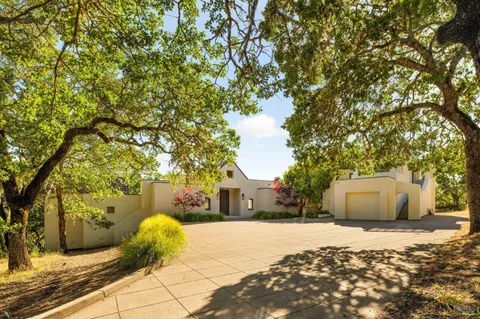 $3,995,000 | 9359 Ladera Road, Glen Ellen, CA 95442