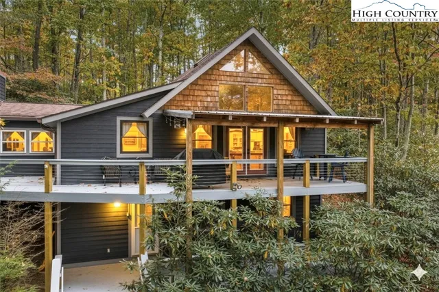 $575,000 | 713 Pine Ridge Road, Beech Mountain, NC 28604