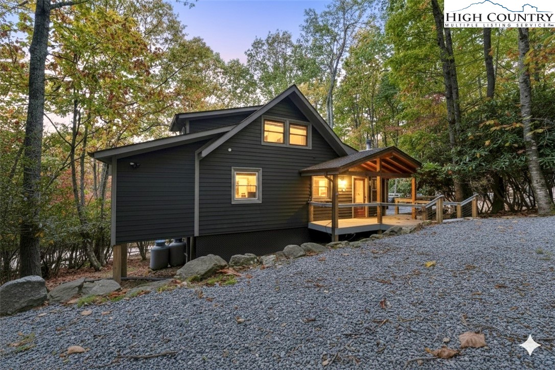 713 Pine Ridge Road Beech Mountain, NC 28604 - Photo 3 of 37
