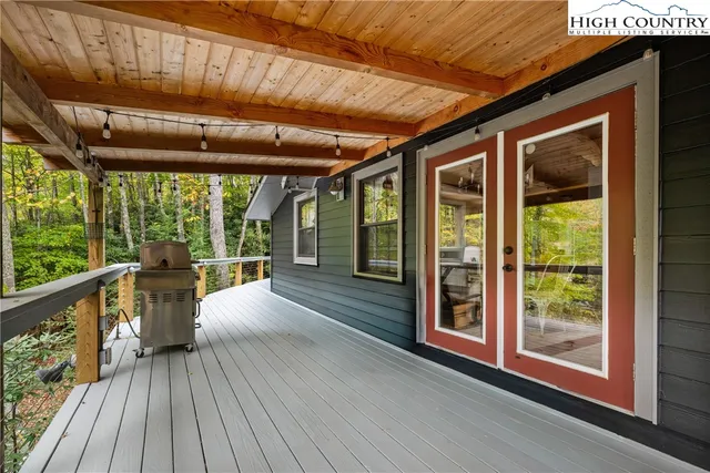 $575,000 | 713 Pine Ridge Road, Beech Mountain, NC 28604