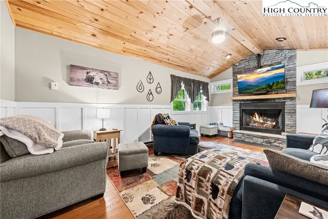 $575,000 | 713 Pine Ridge Road, Beech Mountain, NC 28604