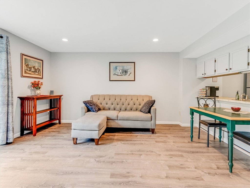 88 Devonshire Circle Penfield, NY 14526 - Photo 12 of 36 Bright and spacious with canned lighting that dims