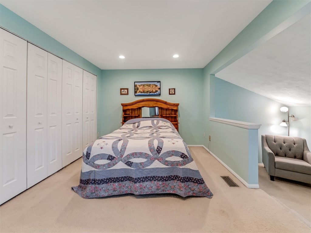 88 Devonshire Circle Penfield, NY 14526 - Photo 27 of 36