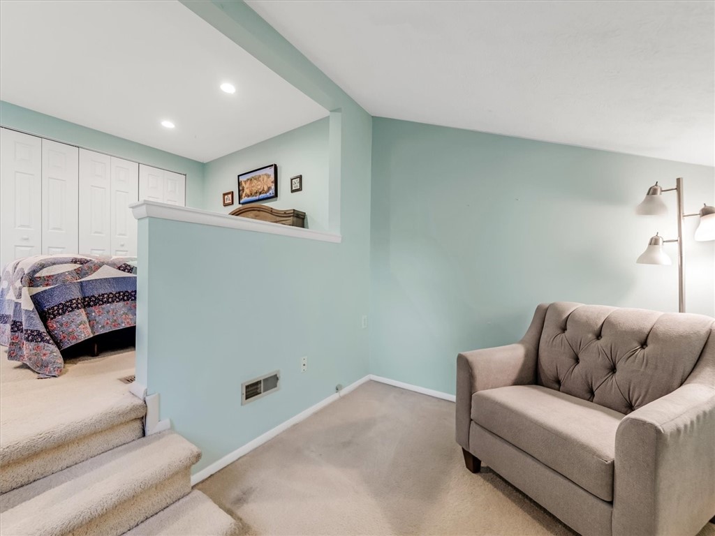 88 Devonshire Circle Penfield, NY 14526 - Photo 28 of 36 Space for reading or taking time to rest.