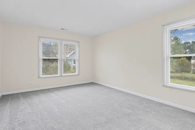 $2,500 | 1725 Pickwick Lane, Glenview, IL 60026