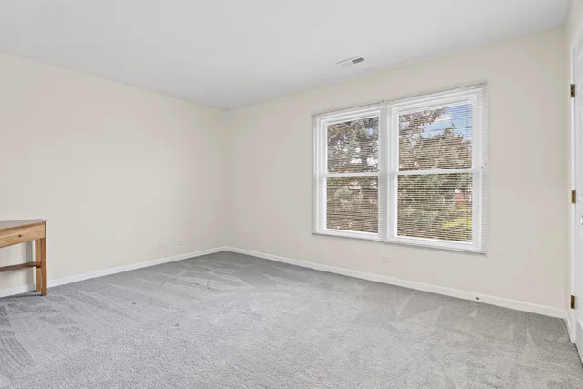 $2,500 | 1725 Pickwick Lane, Glenview, IL 60026