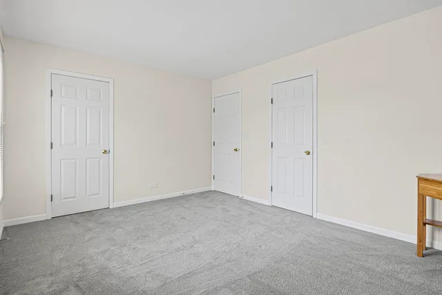 $2,500 | 1725 Pickwick Lane, Glenview, IL 60026