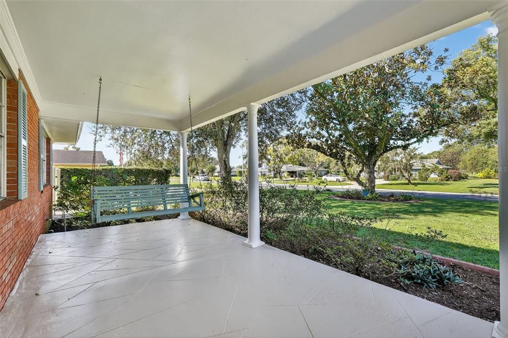 639 Howard Avenue Lakeland, FL 33815 - Photo 12 of 63