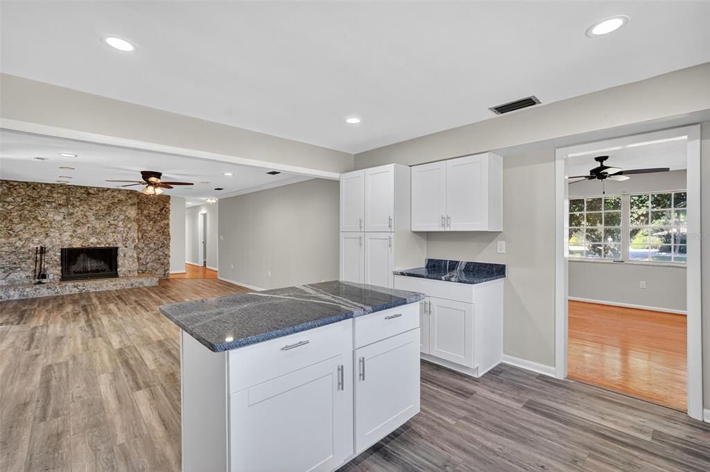 639 Howard Avenue Lakeland, FL 33815 - Photo 27 of 63