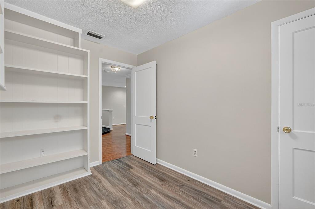 639 Howard Avenue Lakeland, FL 33815 - Photo 31 of 63