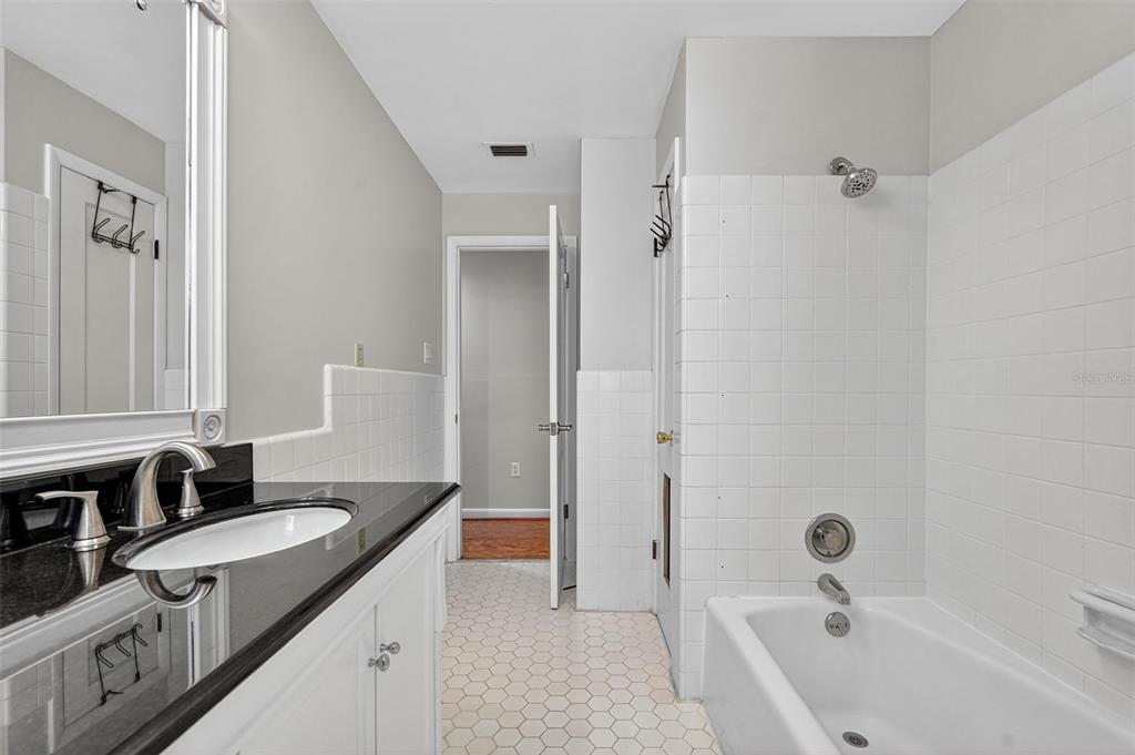 639 Howard Avenue Lakeland, FL 33815 - Photo 36 of 63