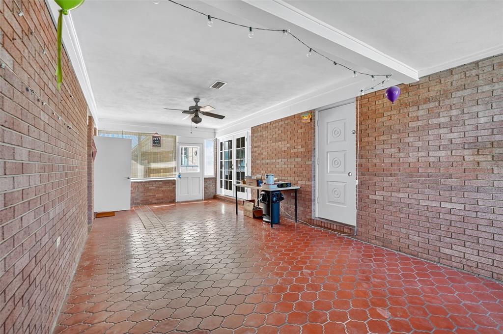 639 Howard Avenue Lakeland, FL 33815 - Photo 45 of 63