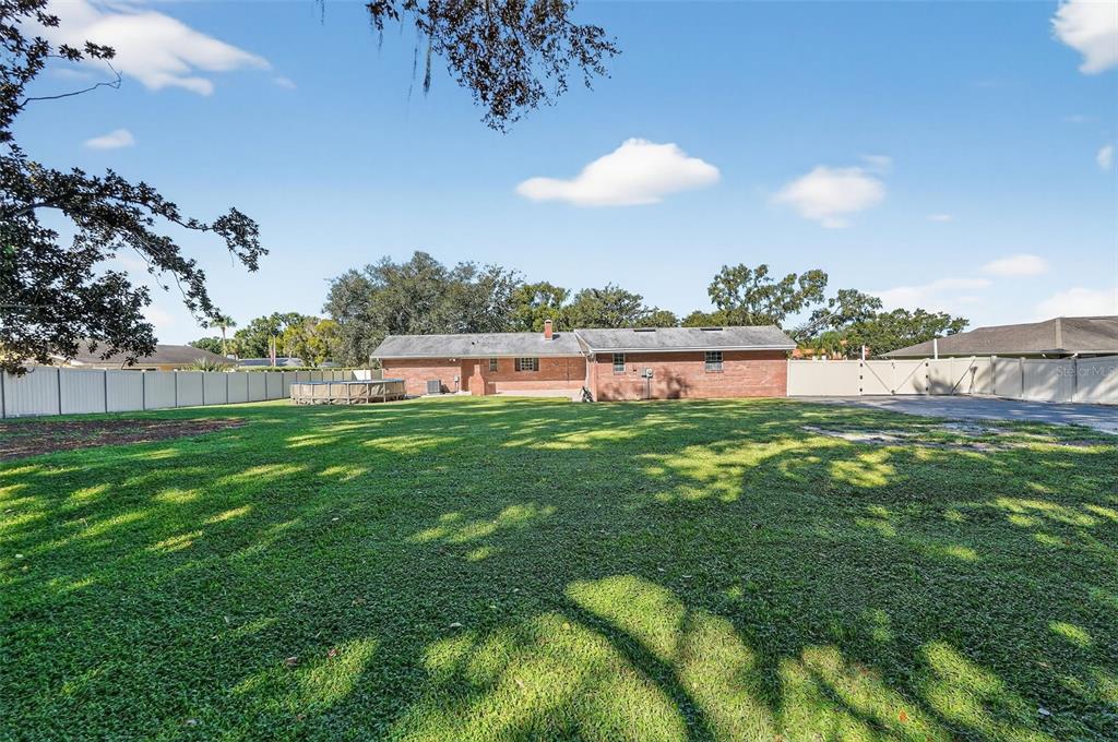 639 Howard Avenue Lakeland, FL 33815 - Photo 50 of 63