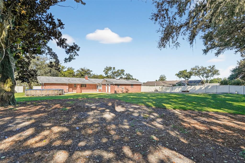 639 Howard Avenue Lakeland, FL 33815 - Photo 51 of 63