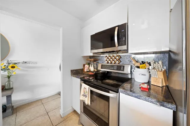 $2,450 | 2150 Southwest 16th Avenue, Unit 402, Miami, FL 33145