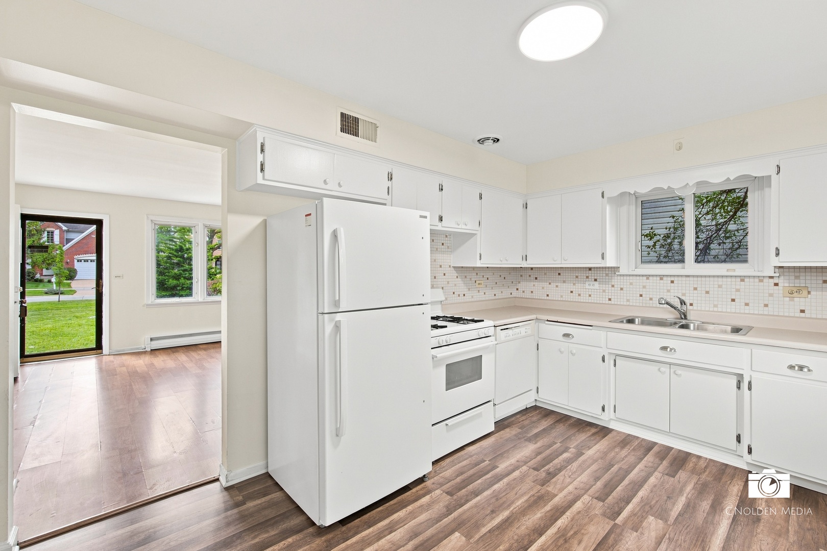 599 North Willow Road Elmhurst, IL 60126 - Photo 18 of 35 Gallery Image 18