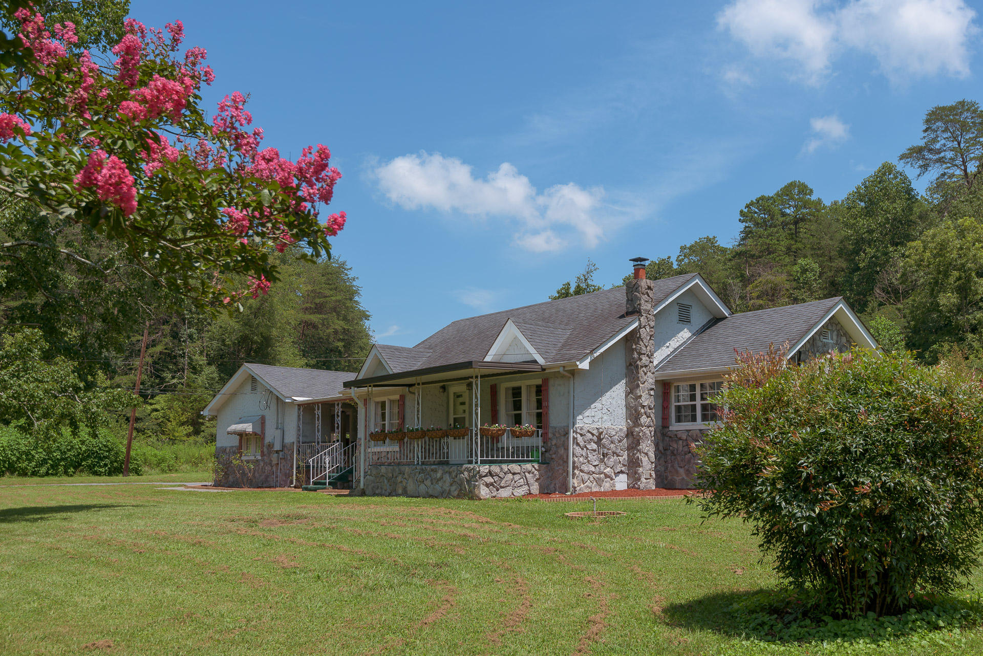 7624 Harper Road Hixson, TN 37343 - Photo 1 of 31 Welcome Home!