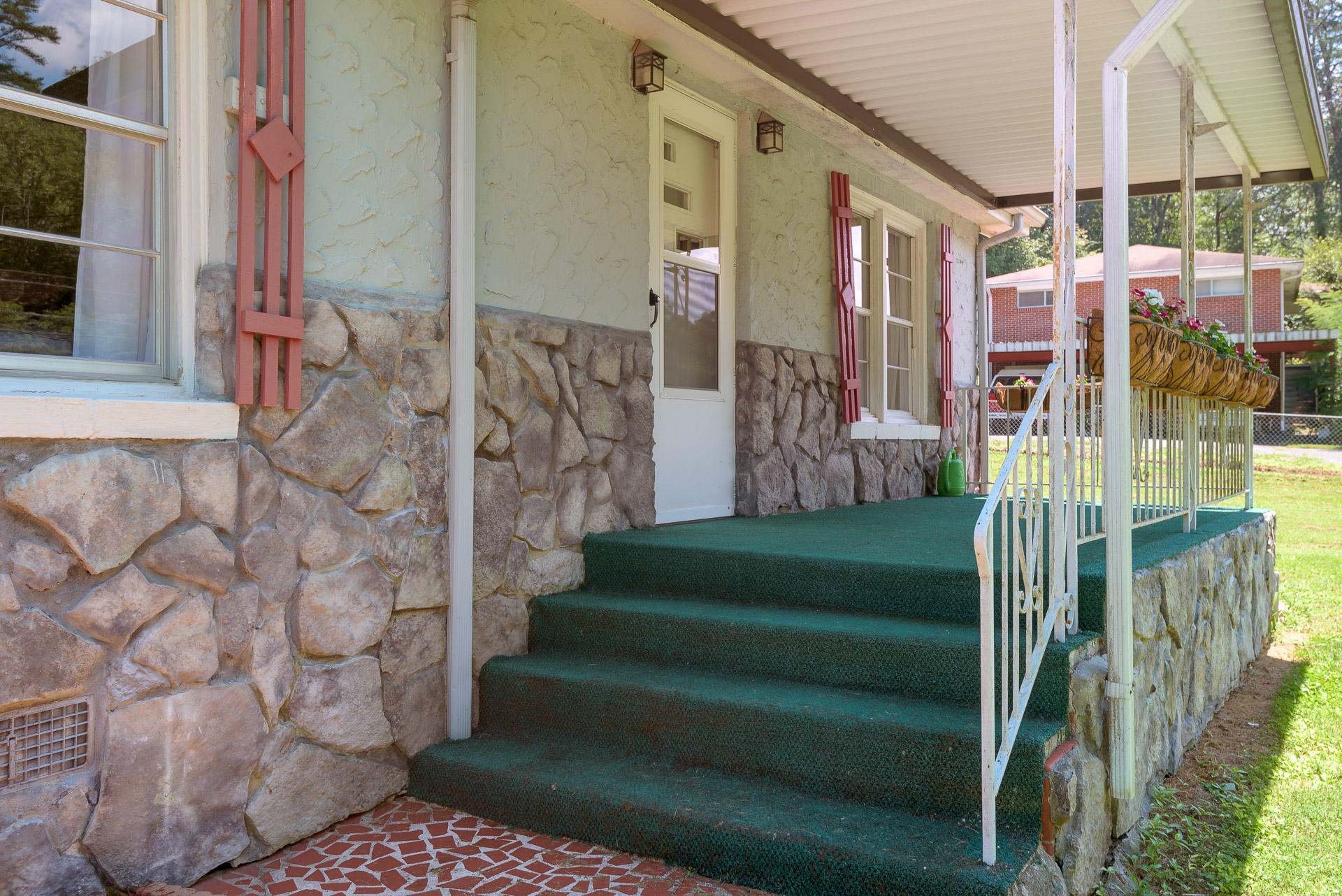 7624 Harper Road Hixson, TN 37343 - Photo 2 of 31 Front Walkway