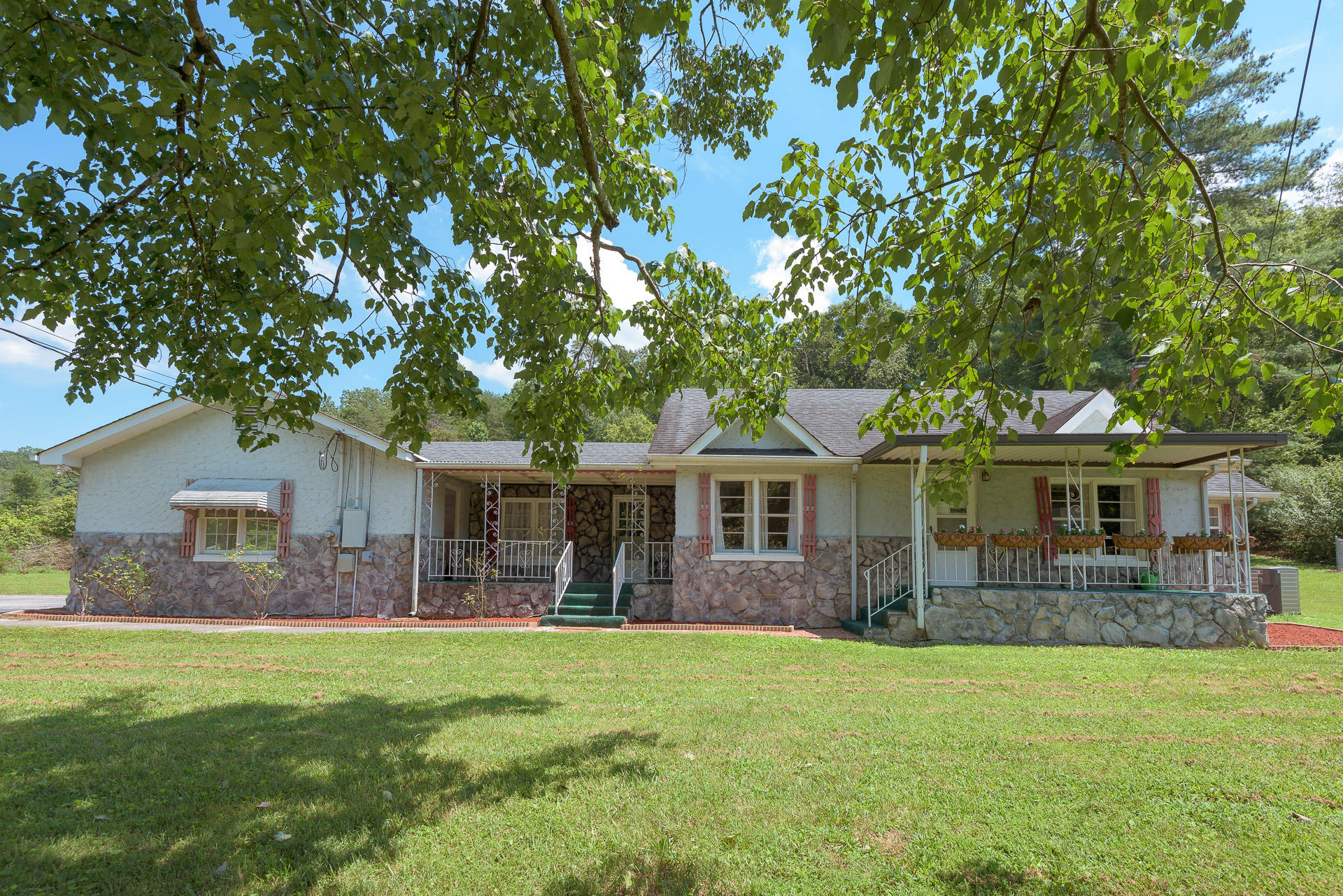 7624 Harper Road Hixson, TN 37343 - Photo 24 of 31 Front View