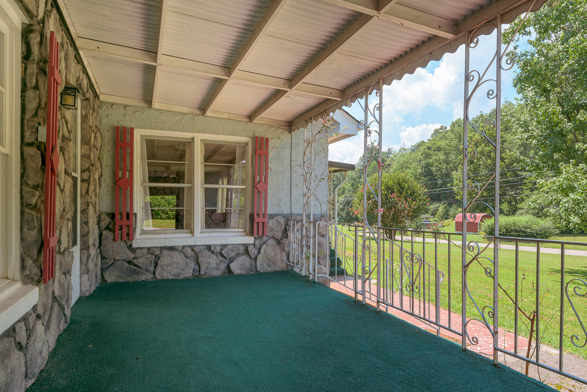 7624 Harper Road Hixson, TN 37343 - Photo 25 of 31 Front Porch