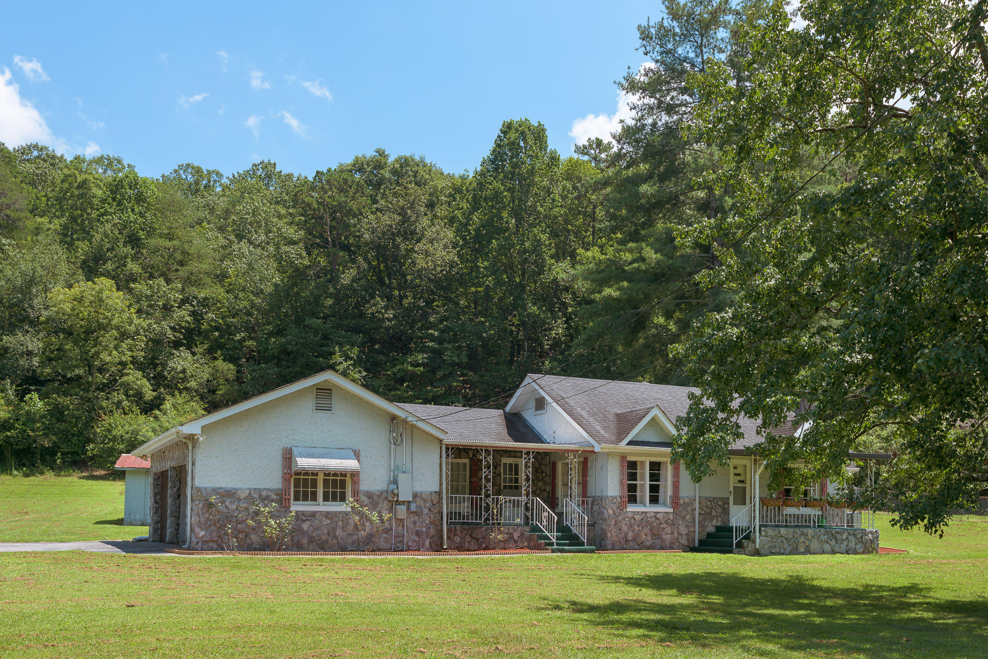 7624 Harper Road Hixson, TN 37343 - Photo 31 of 31 Front View