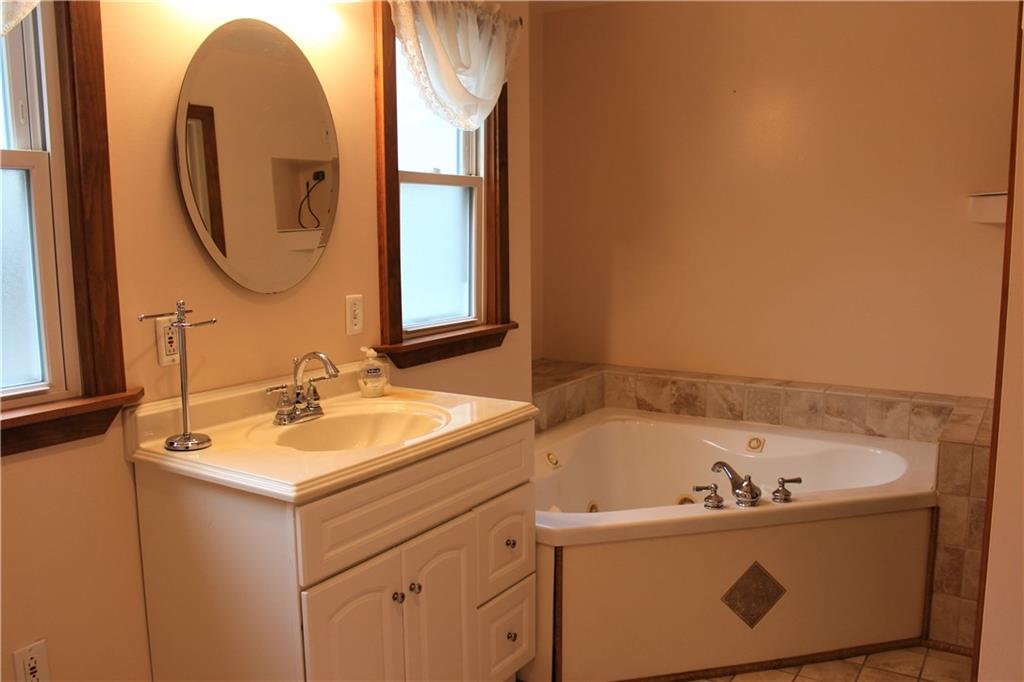 6 Oakwood Road Pittsburgh, PA 15205 - Photo 15 of 25 Gallery Image 15