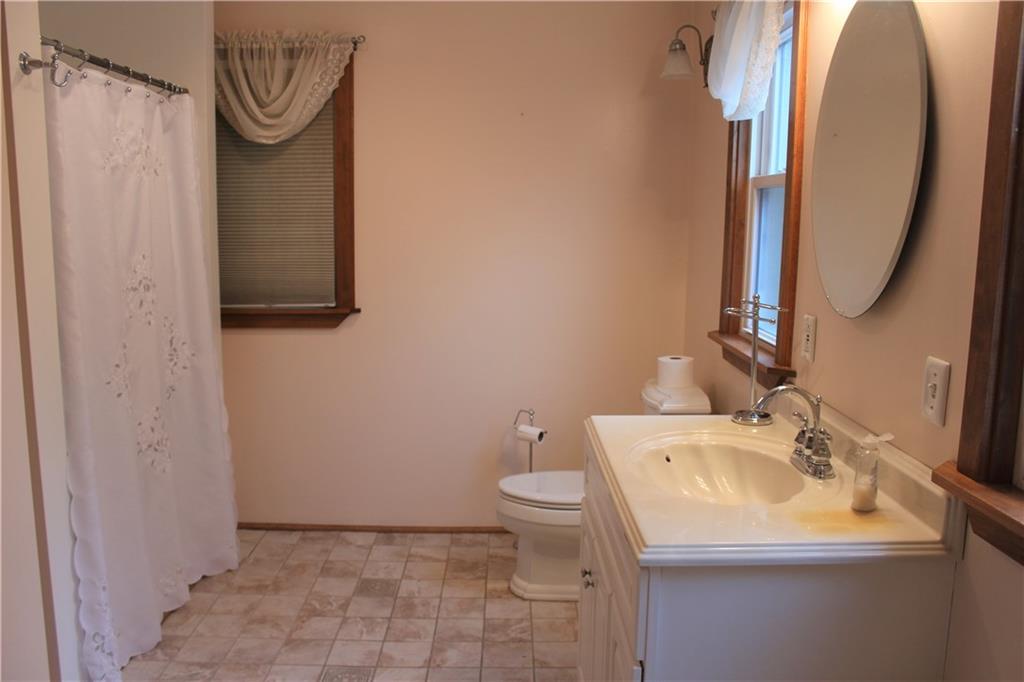 6 Oakwood Road Pittsburgh, PA 15205 - Photo 16 of 25 Gallery Image 16