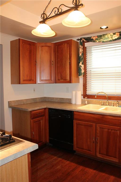 6 Oakwood Road Pittsburgh, PA 15205 - Photo 9 of 25 Gallery Image 9